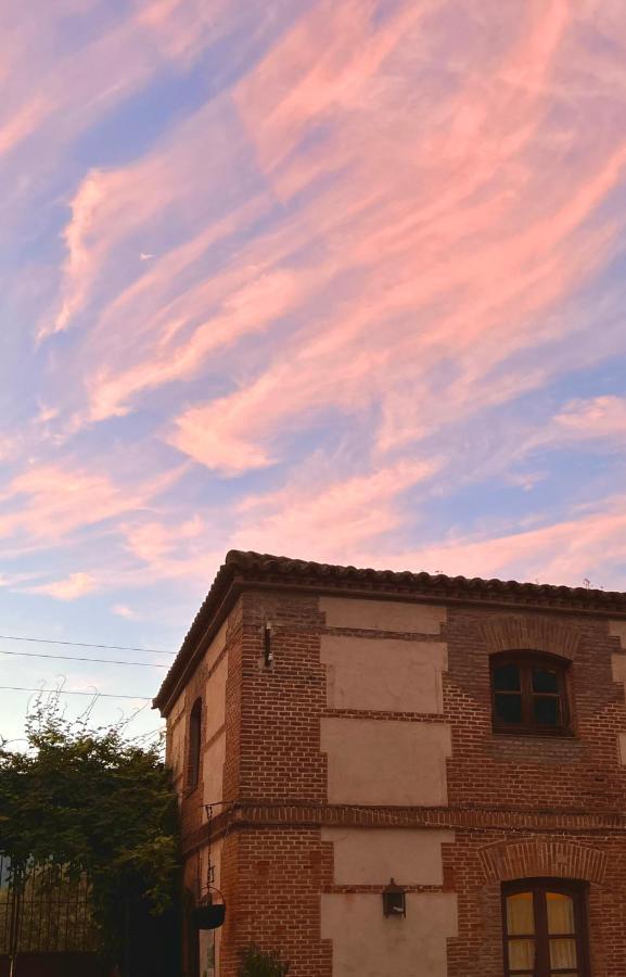 Posada Rural La Resinera La Adrada Luaran gambar